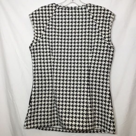 HOUNDS TOOTH CORAZON NECKLINE SLEEVES TOP MEDIUM - Picture 4 of 5